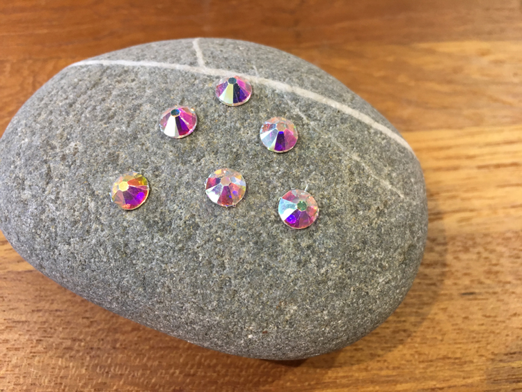 圓底尖錐水晶鑽/平底_7mm