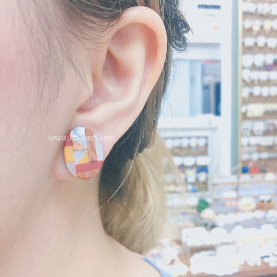 日本木制X彩貝殼片耳環 (網站限定優惠)