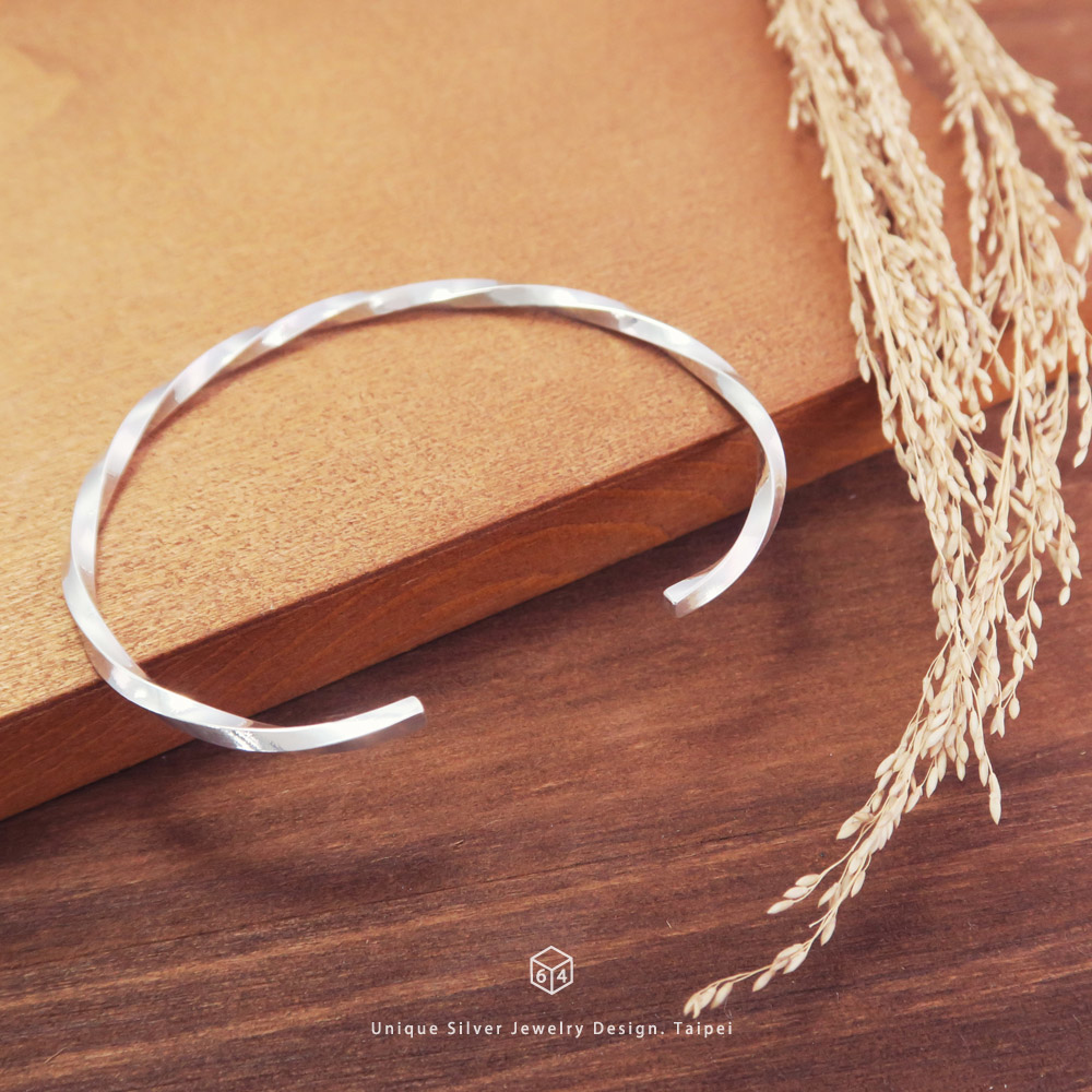 手環/手鐲 扭轉未來 亮眼方扭 純銀C型手環-64DESIGN