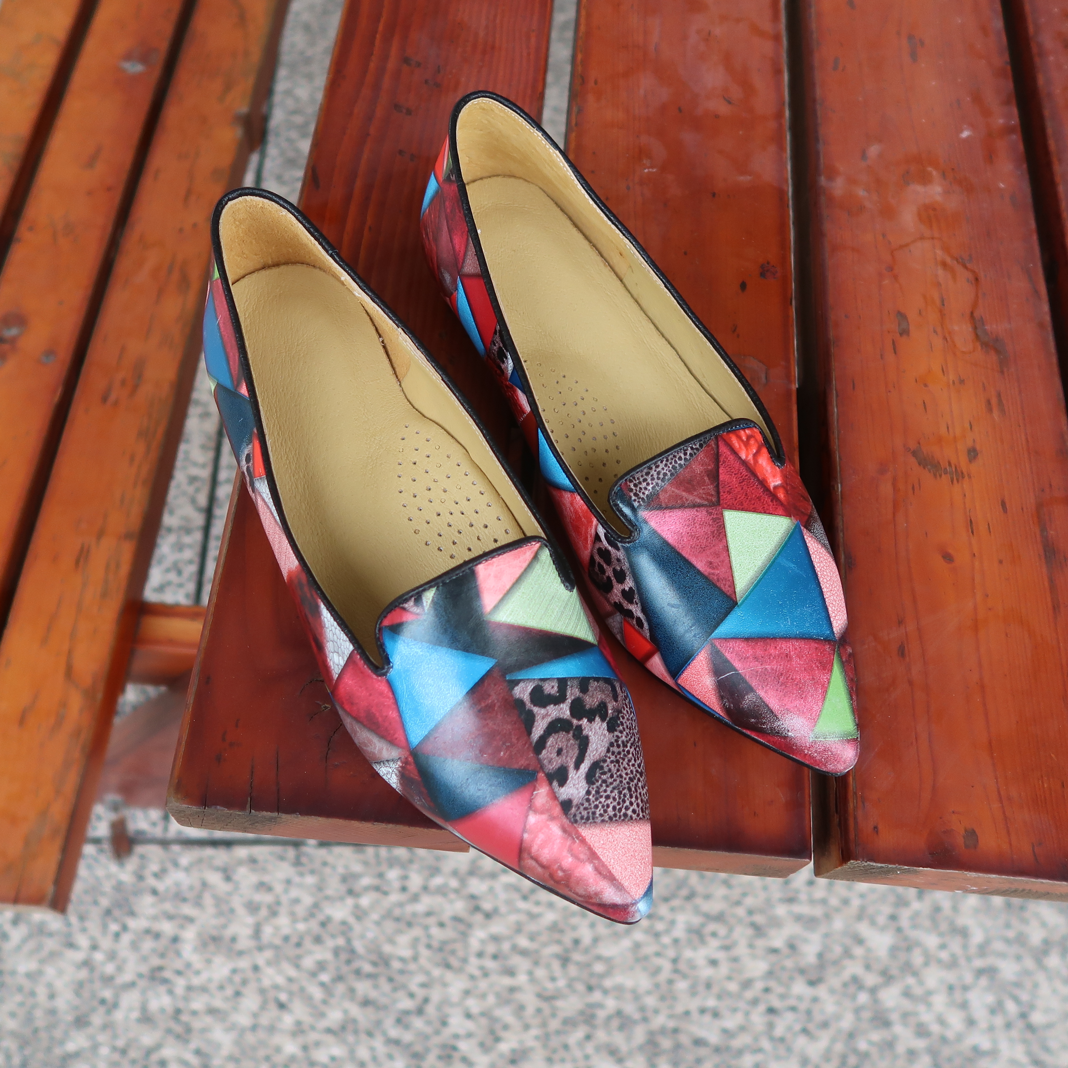 【幾何萬花筒】幾何普普風牛皮尖頭平底鞋