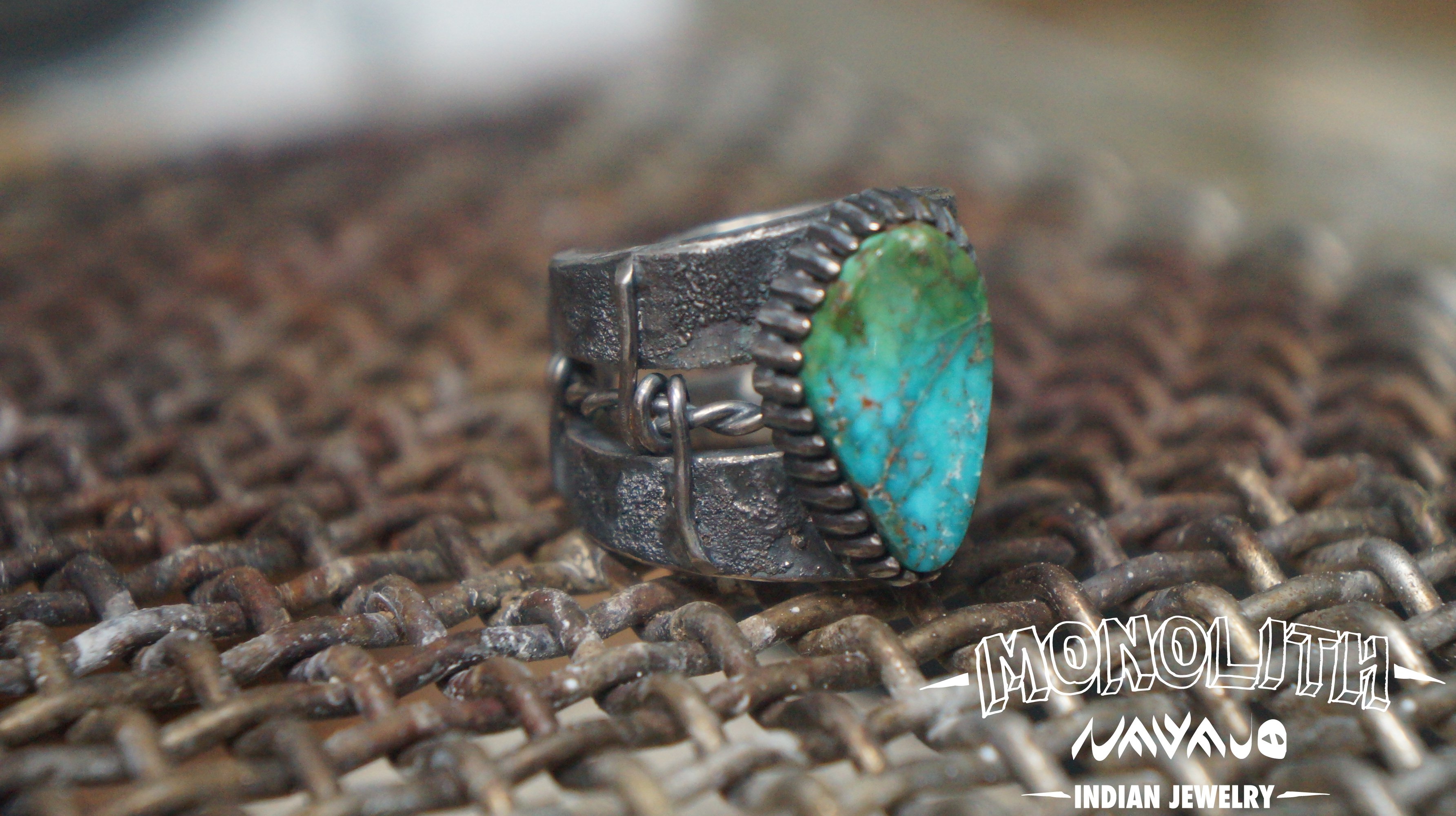 Turquoise Mountain Tufa 鐵絲網【戒指】