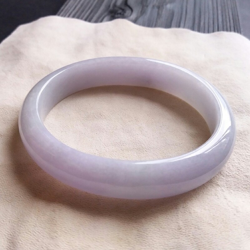 J758 冰紫羅蘭貴妃玉鐲 53.2mm (1.42)