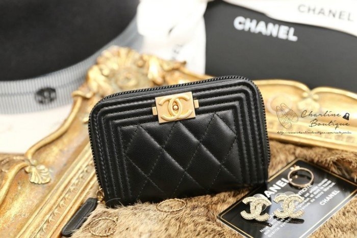 Chanel Boy Coin 黑色金CC小羊皮卡片拉鍊零錢夾-Charline