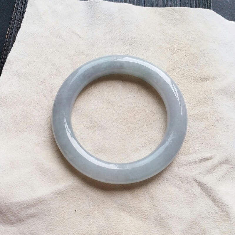 J791 冰糯淺綠BB玉鐲 39mm