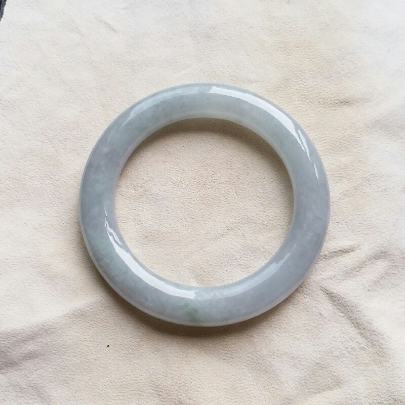 J791 冰糯淺綠BB玉鐲 39mm