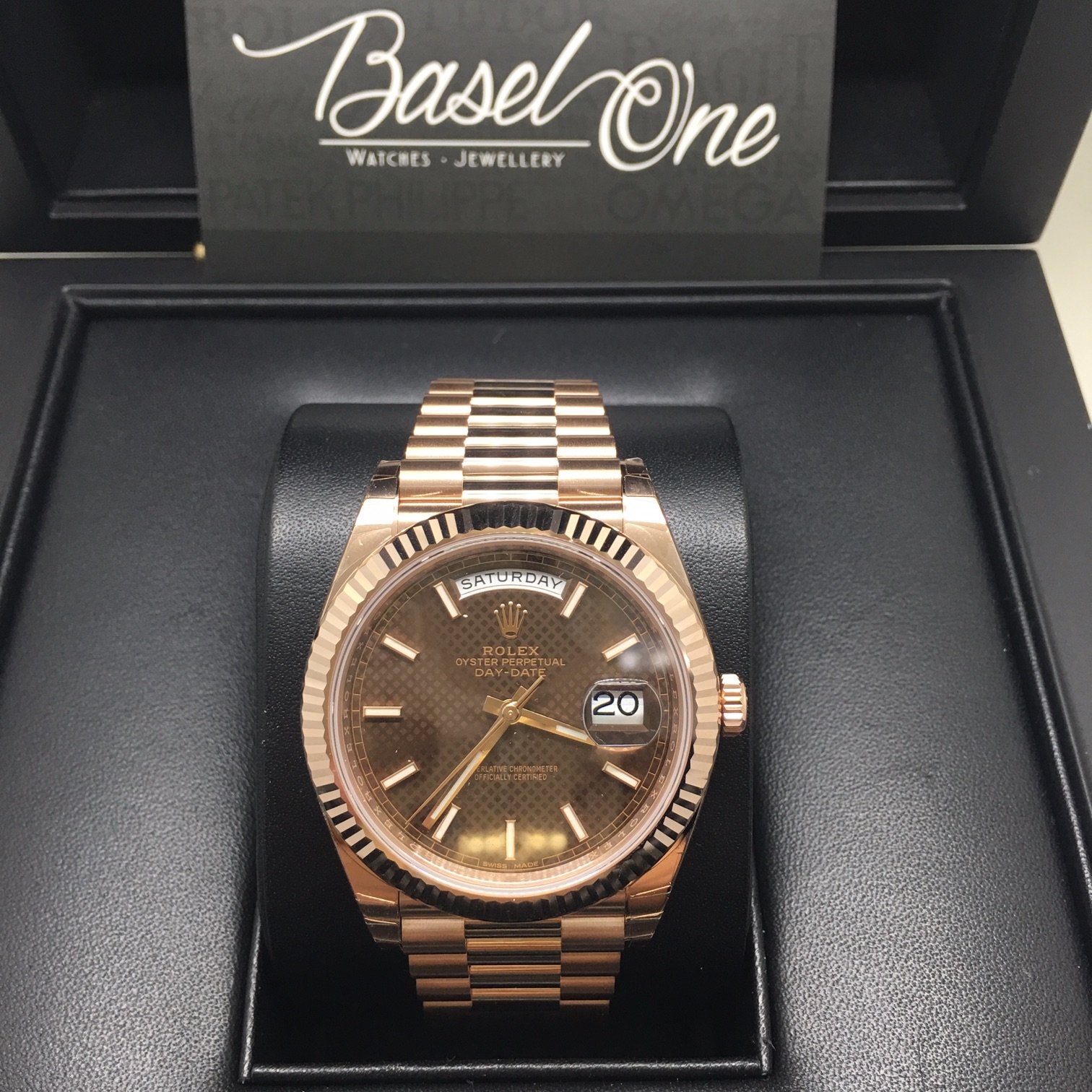 228235 DAY DATE 40mm Rose gold choco