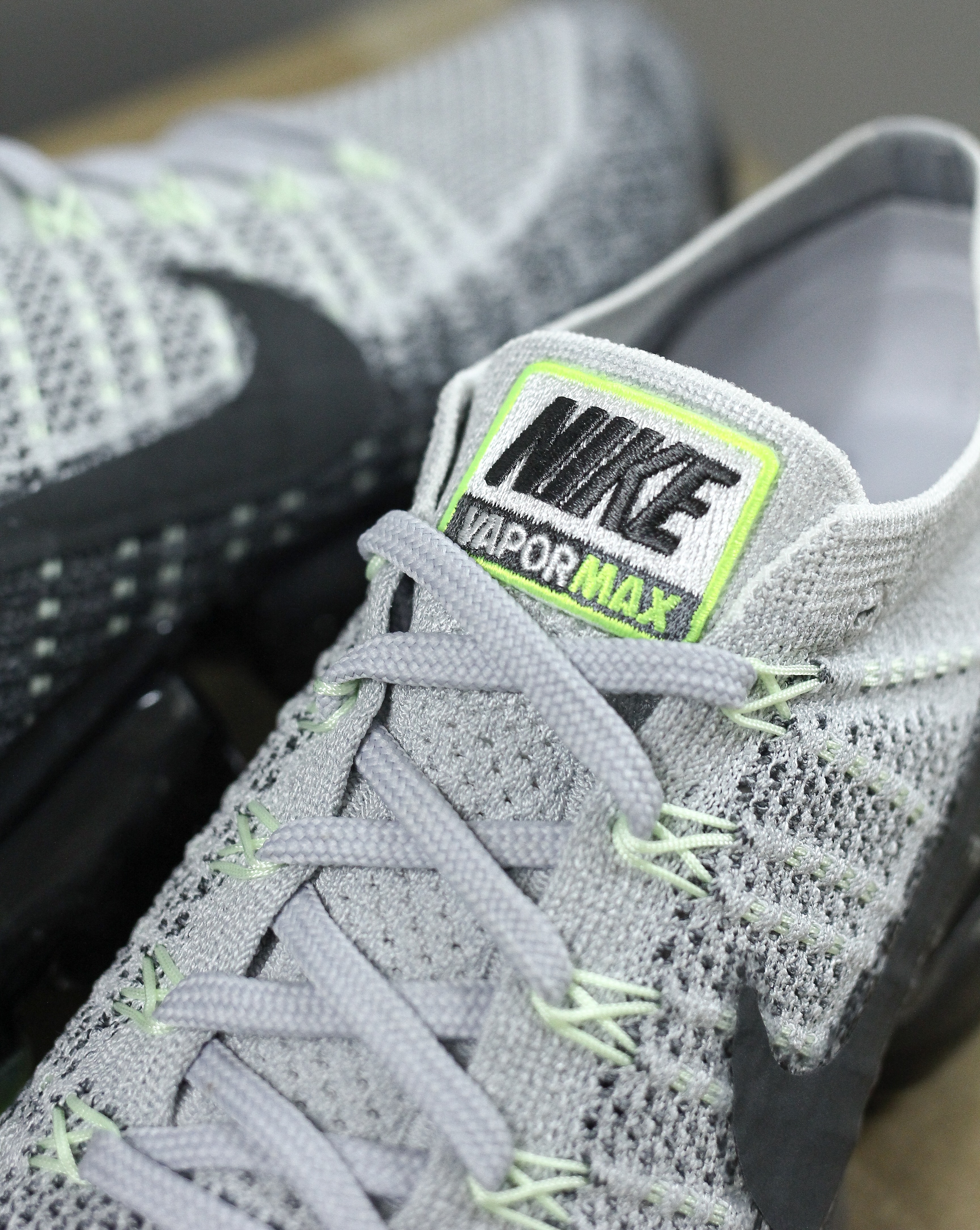 Nike Air Vapormax Flyknit "Neon" 922915-002