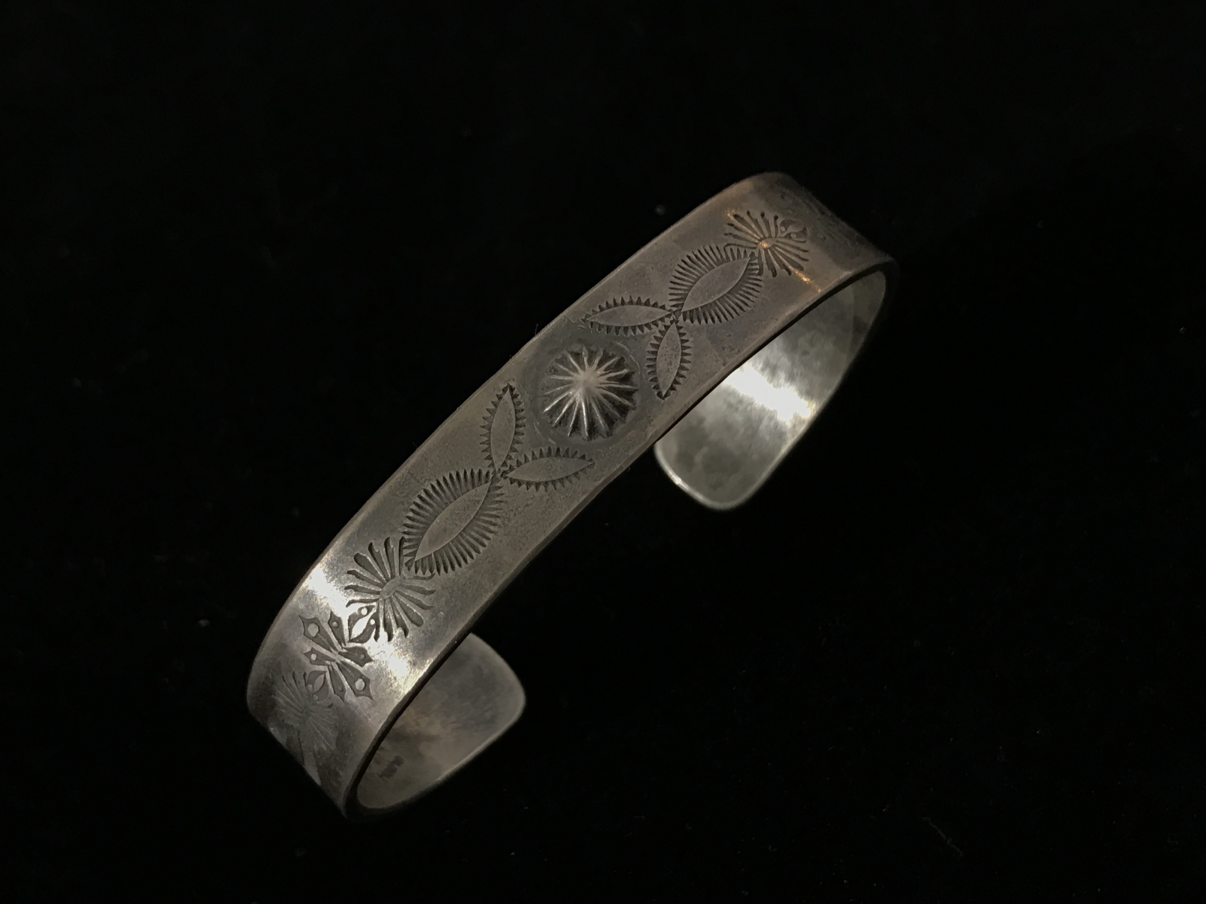 Concha Stampwork Bangle
