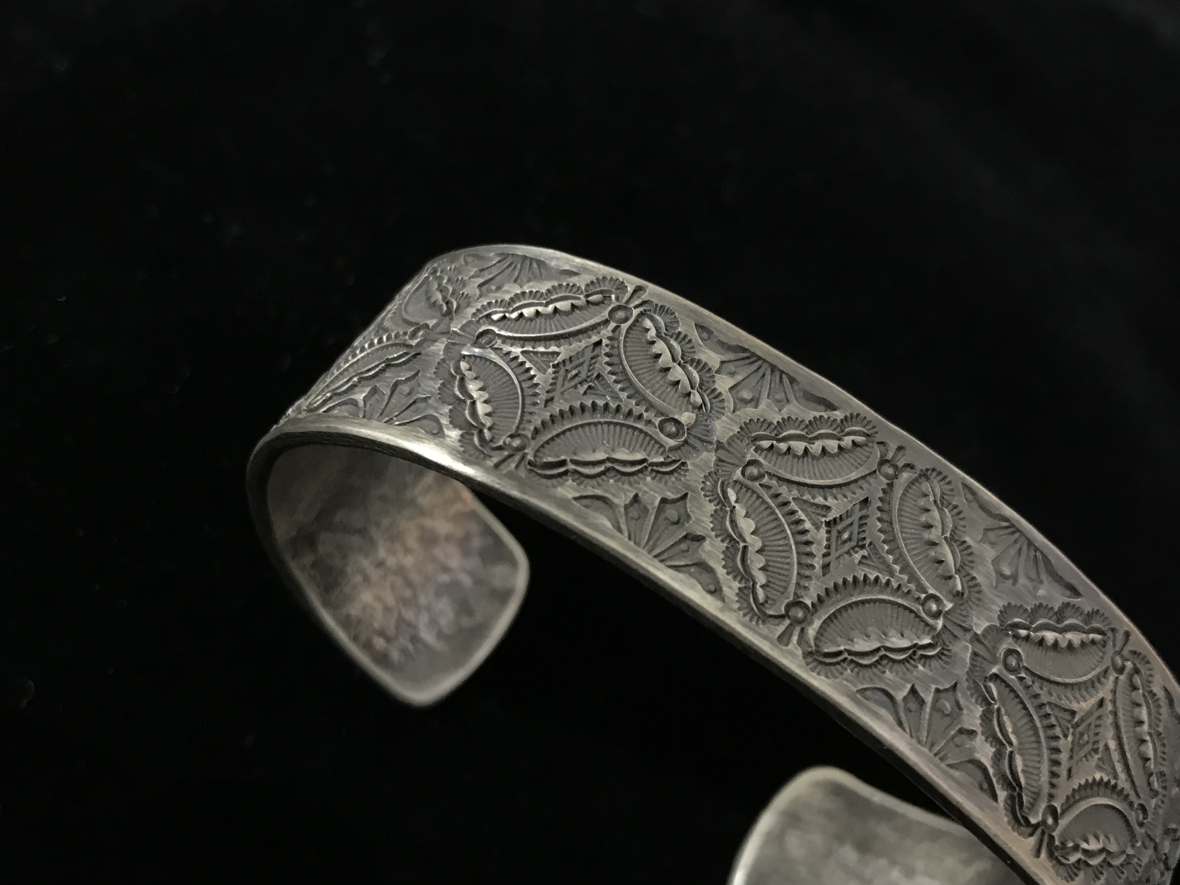 Chimayo "Shadow" Bangle