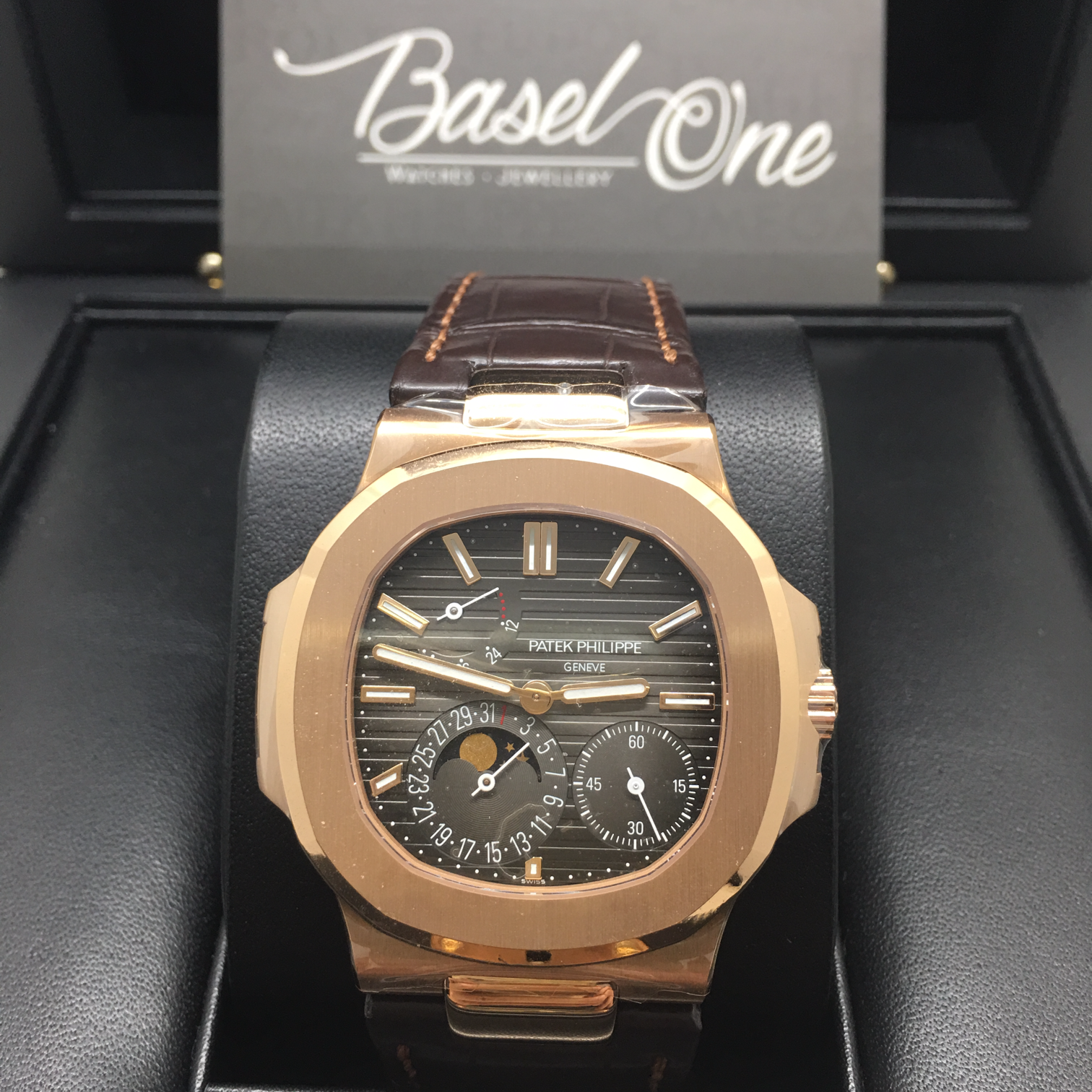 Discontinued BRAND NEW 5712r 5712R-001 PATEK PHILIPPE ROSE GOLD MEN NAUTILUS