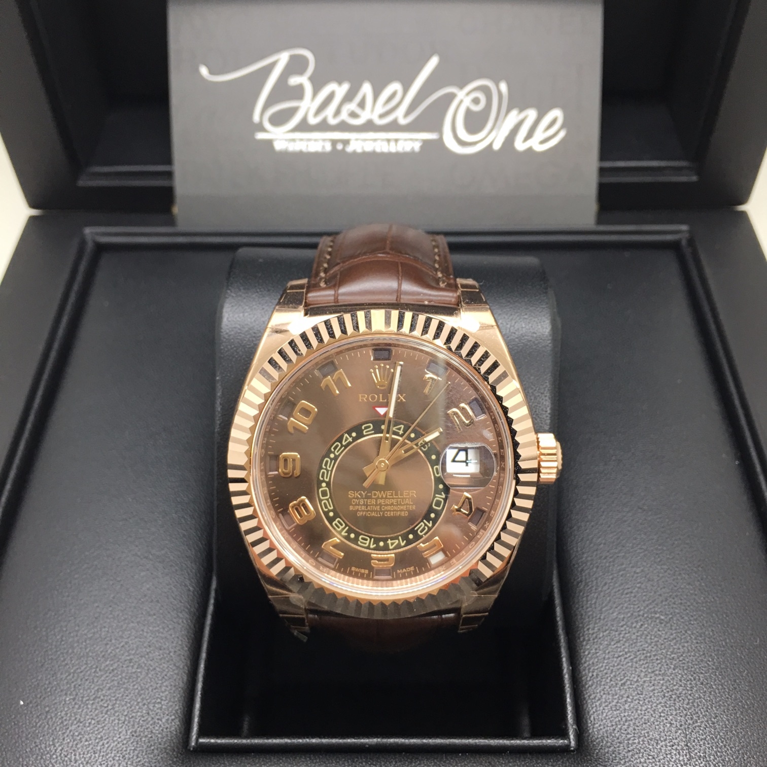 DISCONTINUED BRAND NEW ROLEX 326135 SKY-DWELLER ROSE GOLD CHOCO LEATHER