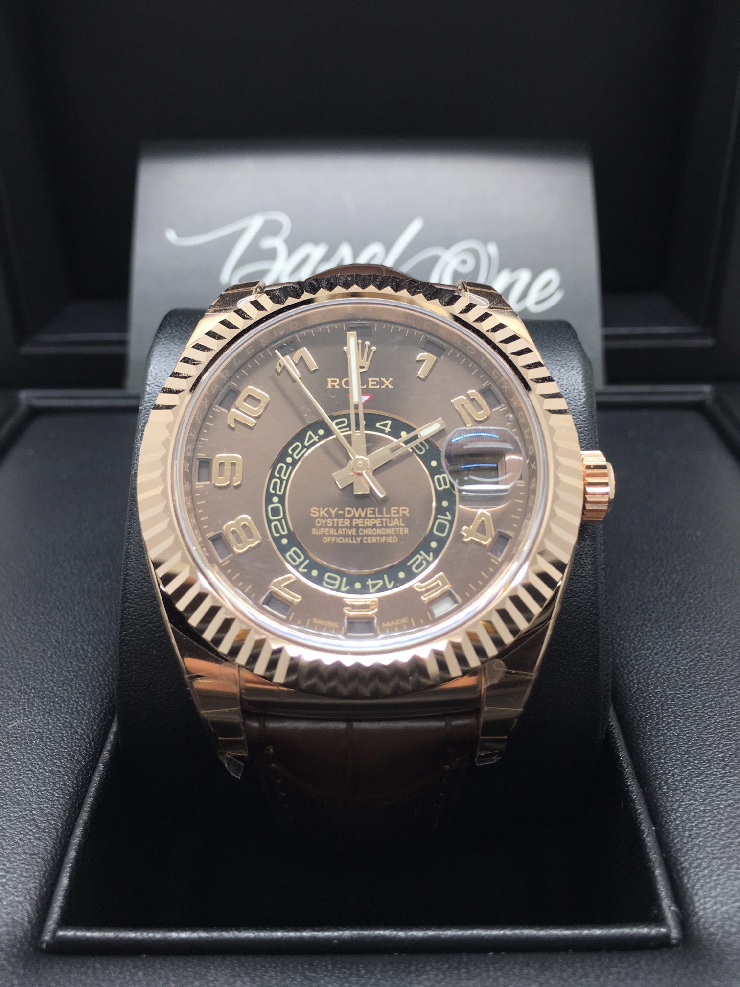 DISCONTINUED BRAND NEW ROLEX 326135 SKY-DWELLER ROSE GOLD CHOCO LEATHER