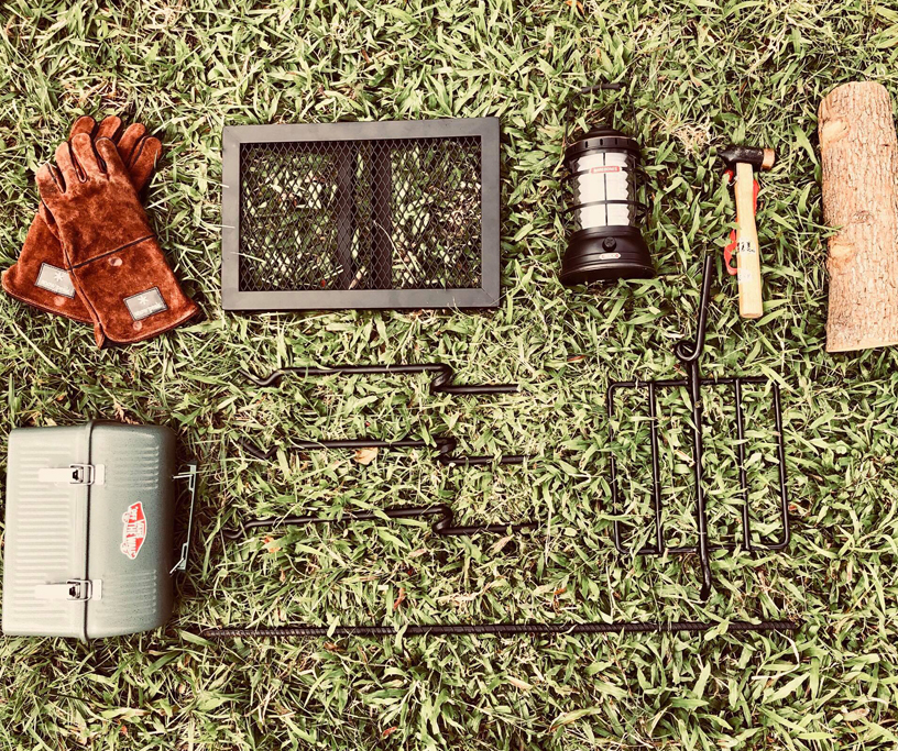 風格x野性x工藝。 OUTINGER 匠作職人焚火掛架