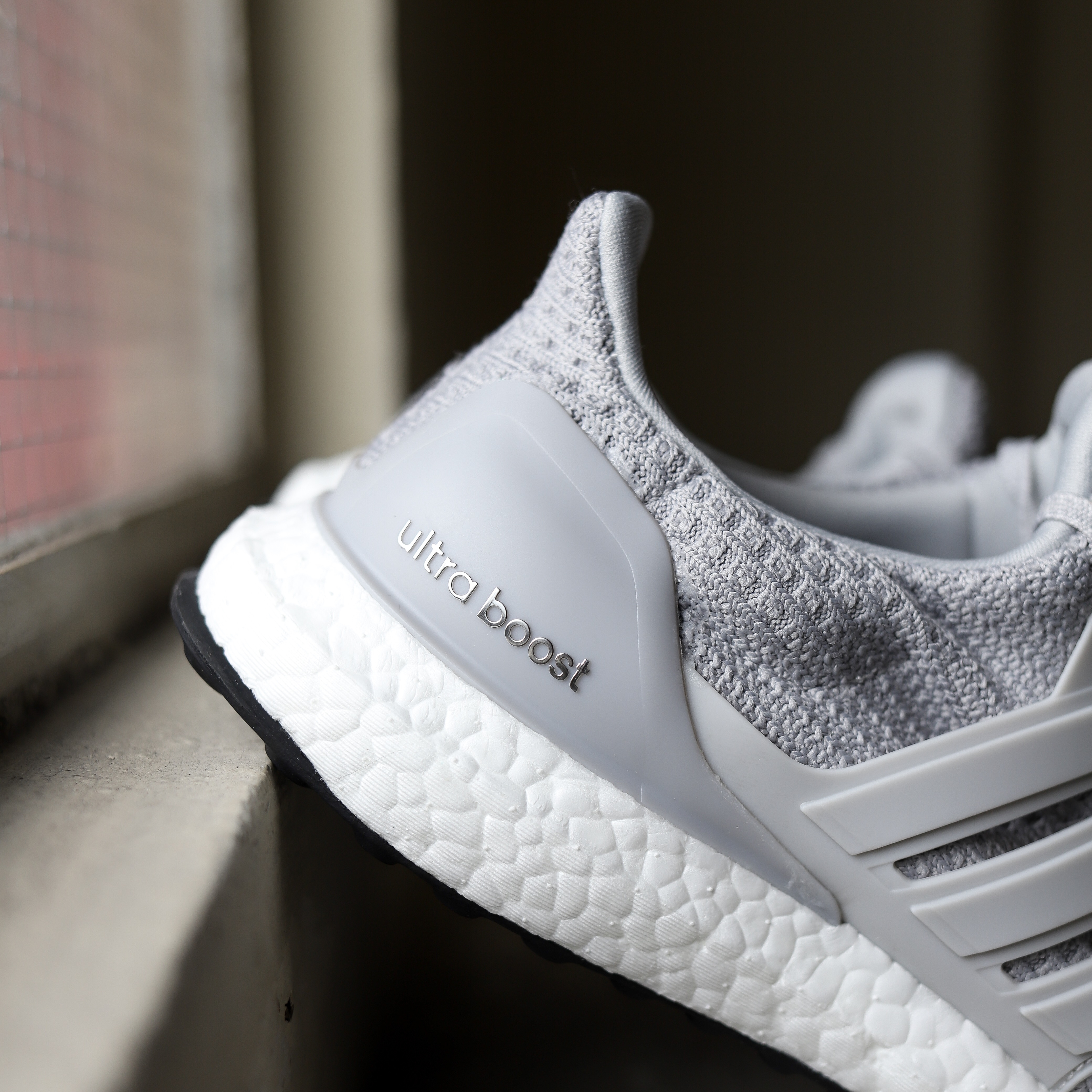 Ultra boost 4.0 hot sale grey white