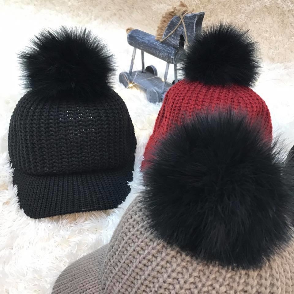 黑毛球款騎士帽/三色