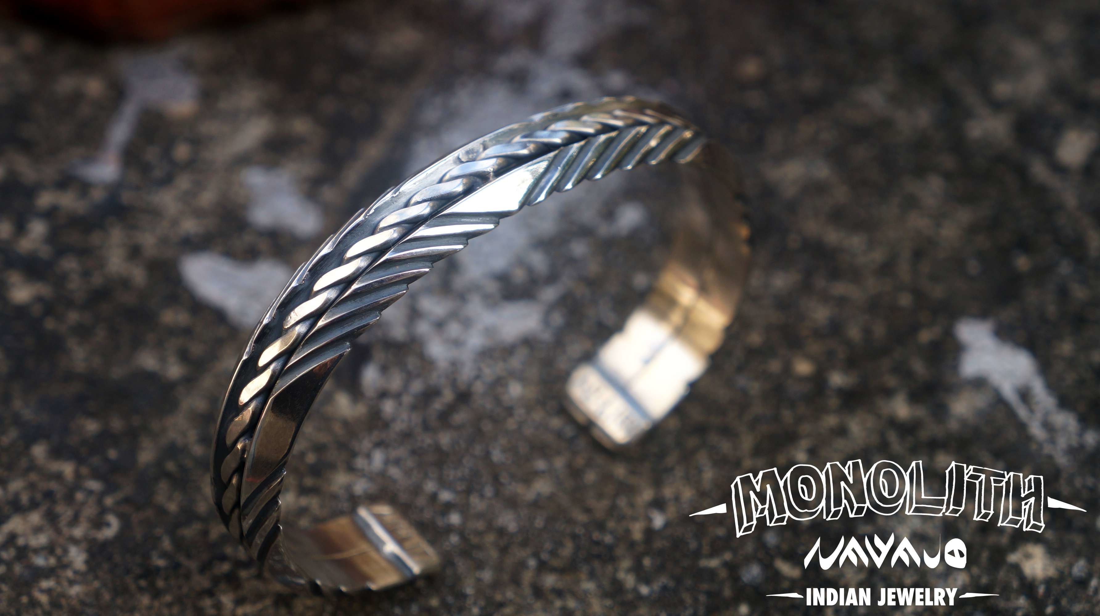 雙三角麻花【 手環 】