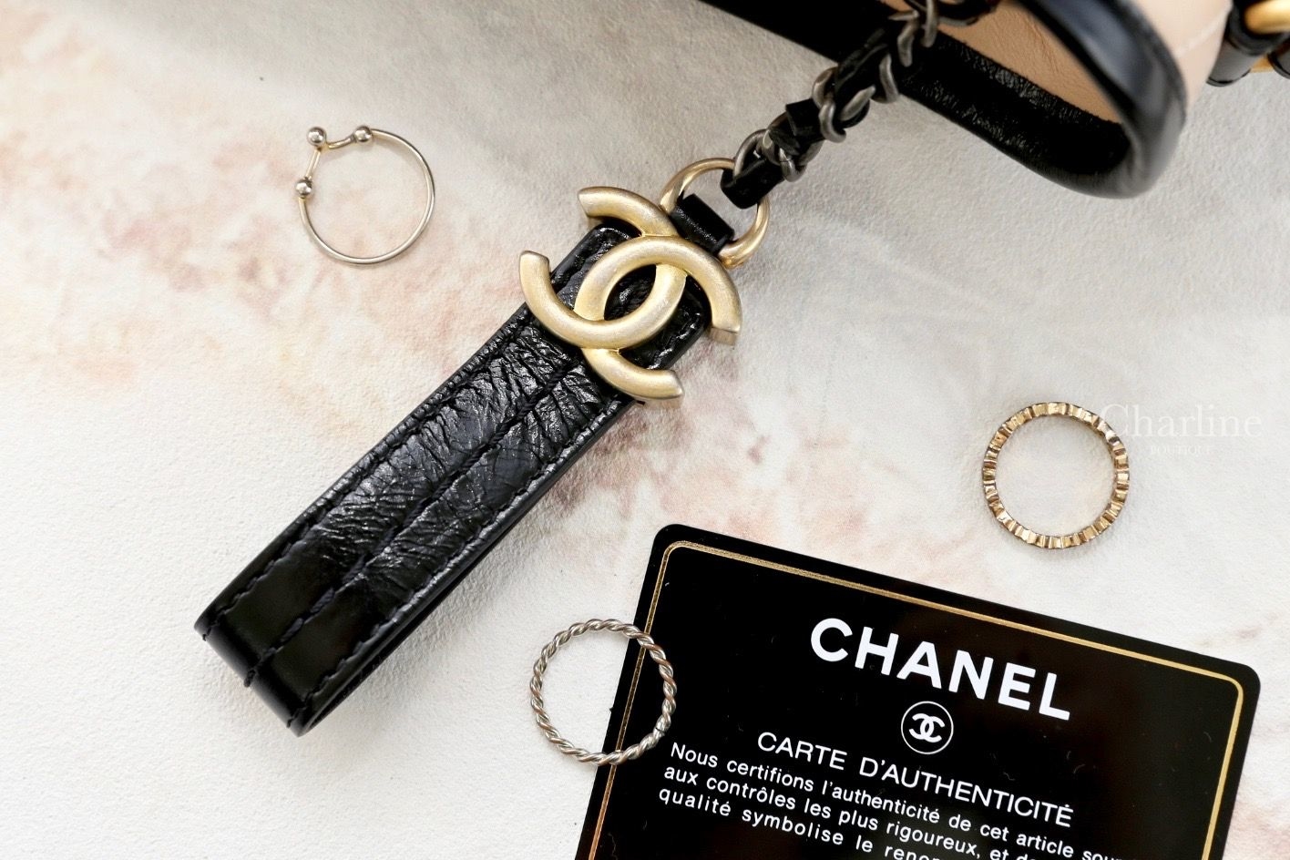 Chanel Gabrielle Small Hobo Bag 黑/裸粉色金銀鍊拼接小型鍊帶手袋