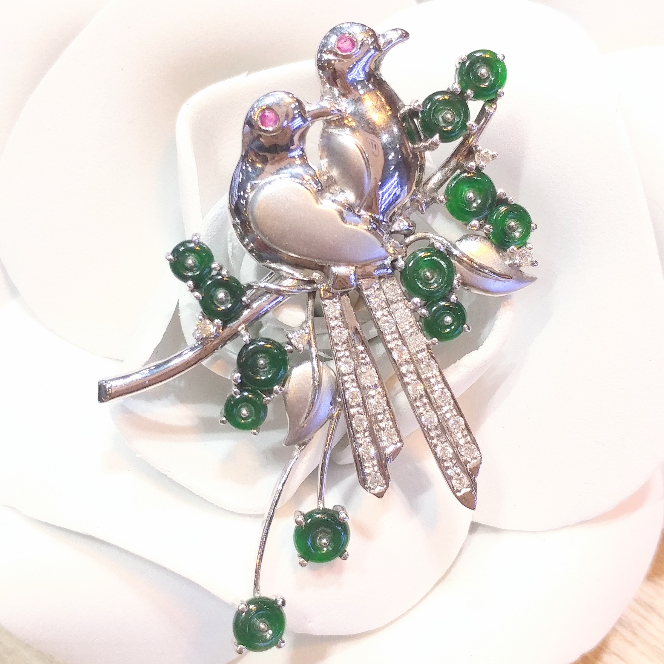 18K White Gold 0.30ct Diamond and Jade Brooch