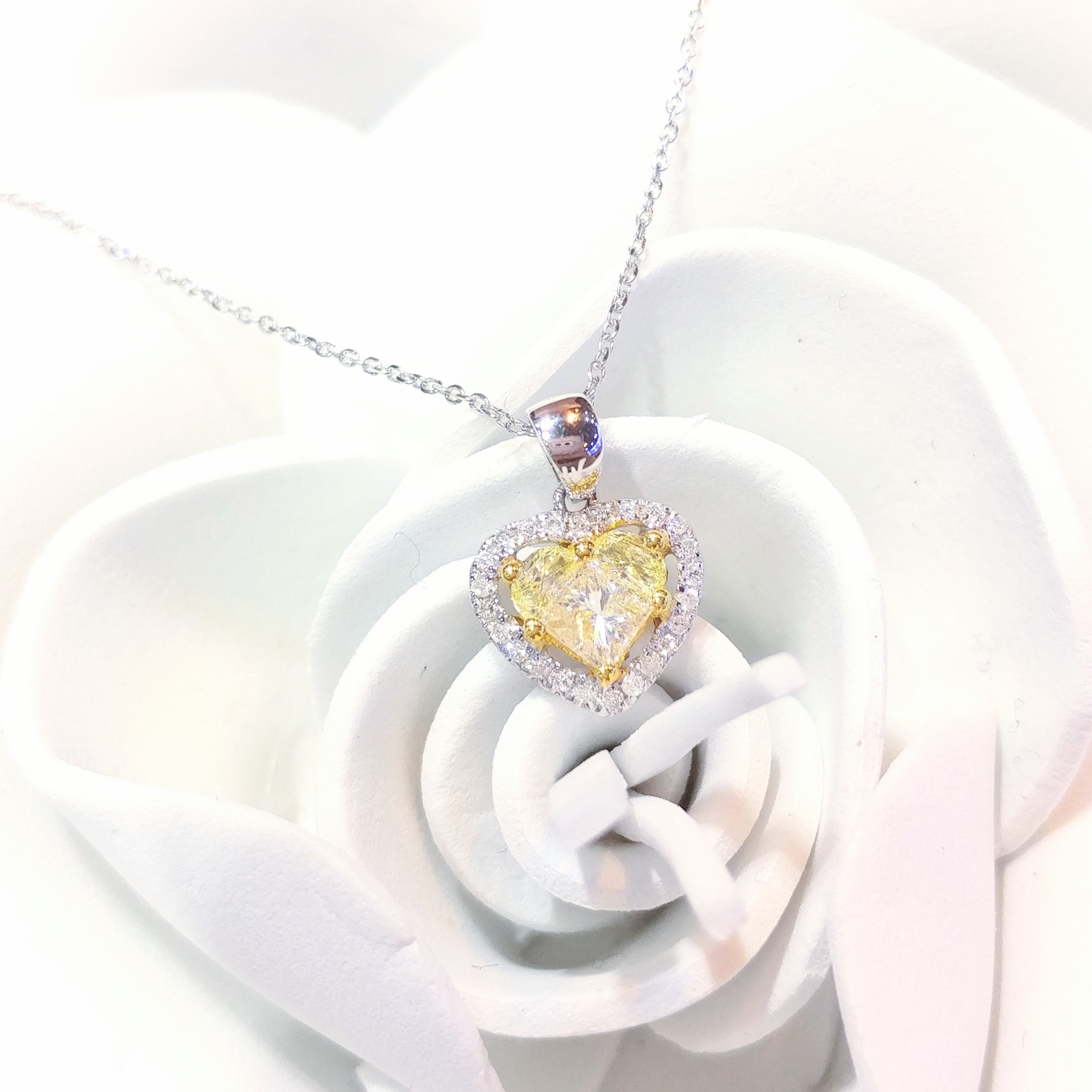 全新18K金43份鑽石吊墜