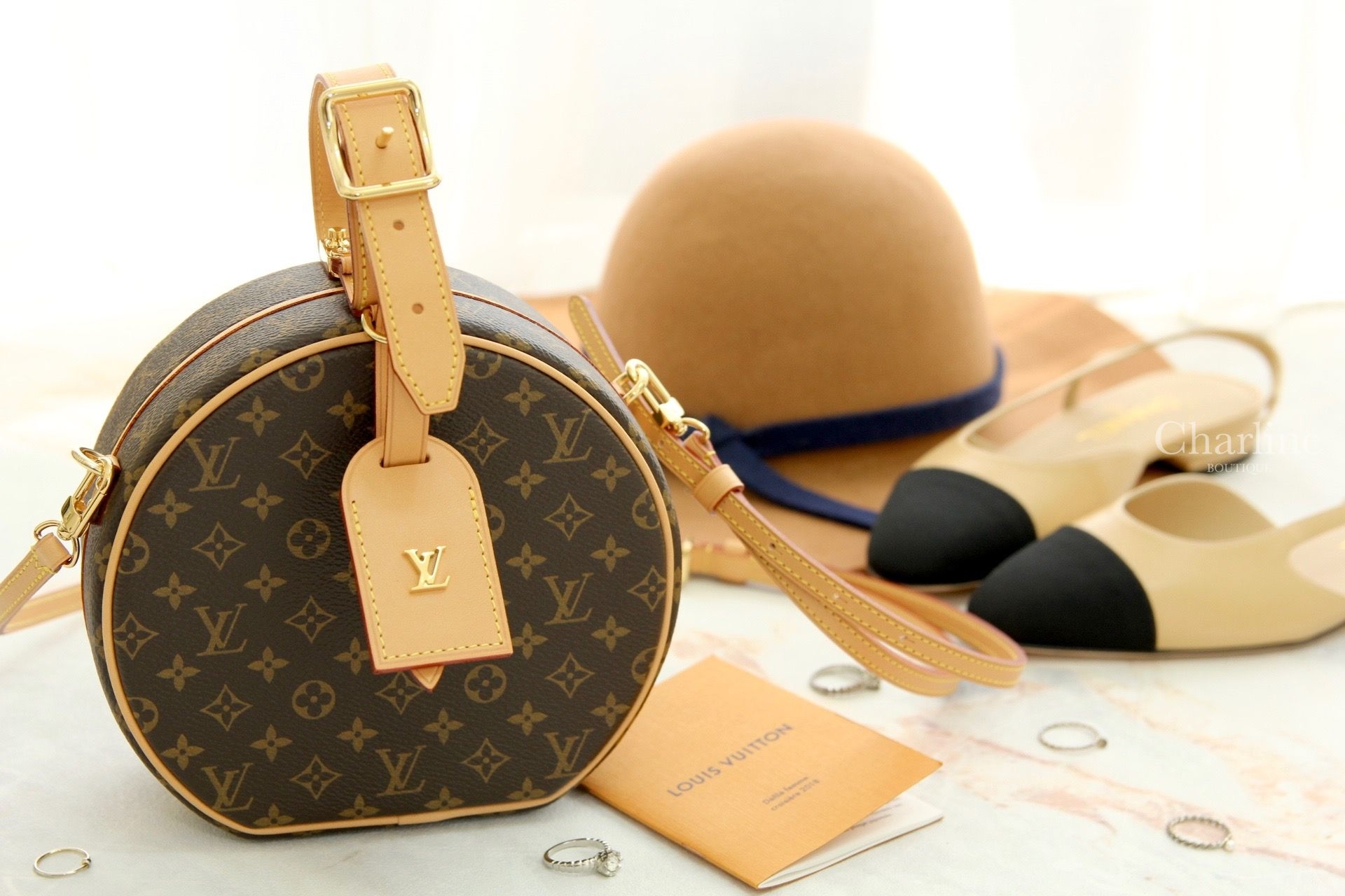 Louis Vuitton Petite Boite Chapeau 咖啡色圓型手提肩背包