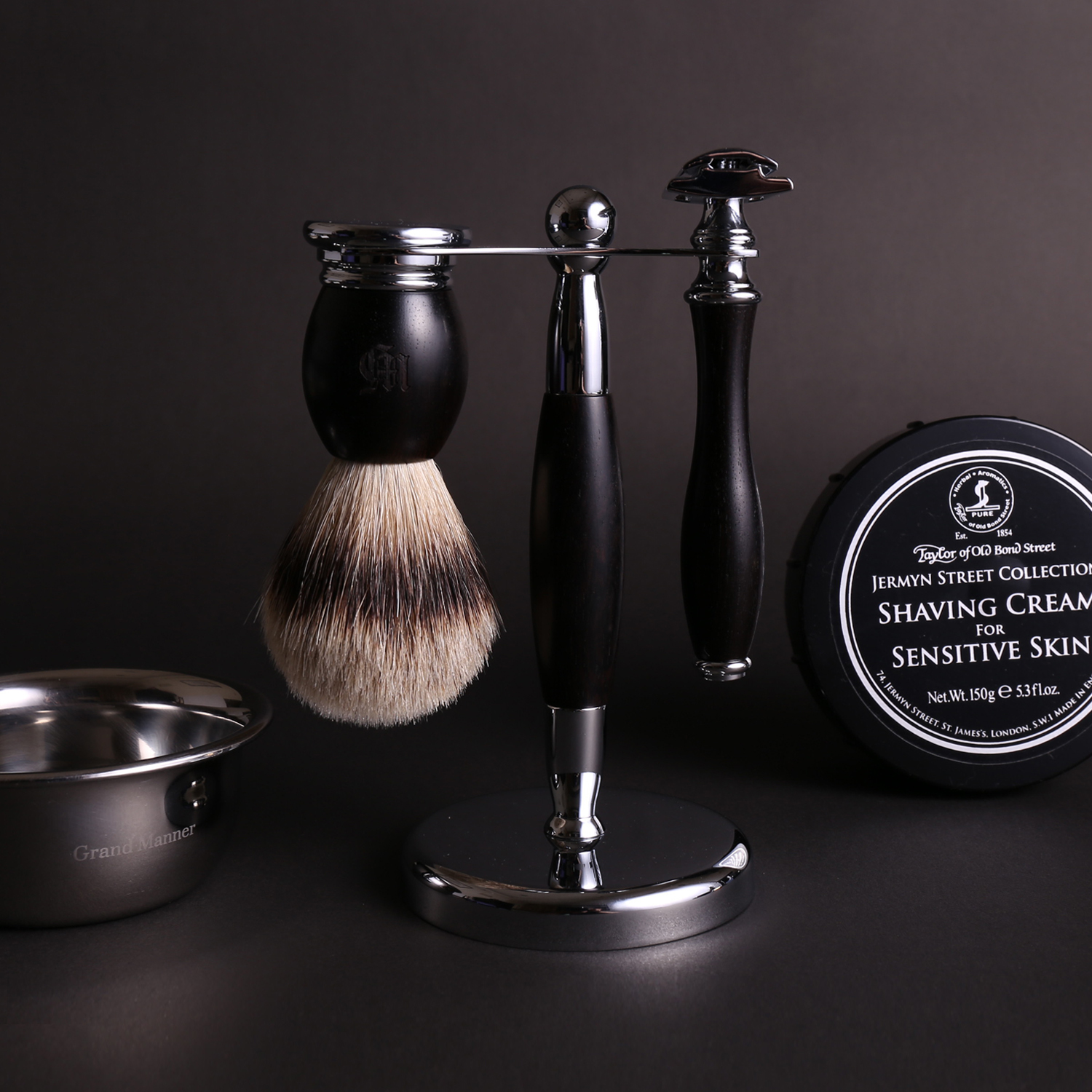 英國 Grand Manner 黑檀木 復古雙面安全手動刮鬍刀組（傳統老式雙刃刮鬍刀片 / 禮盒）