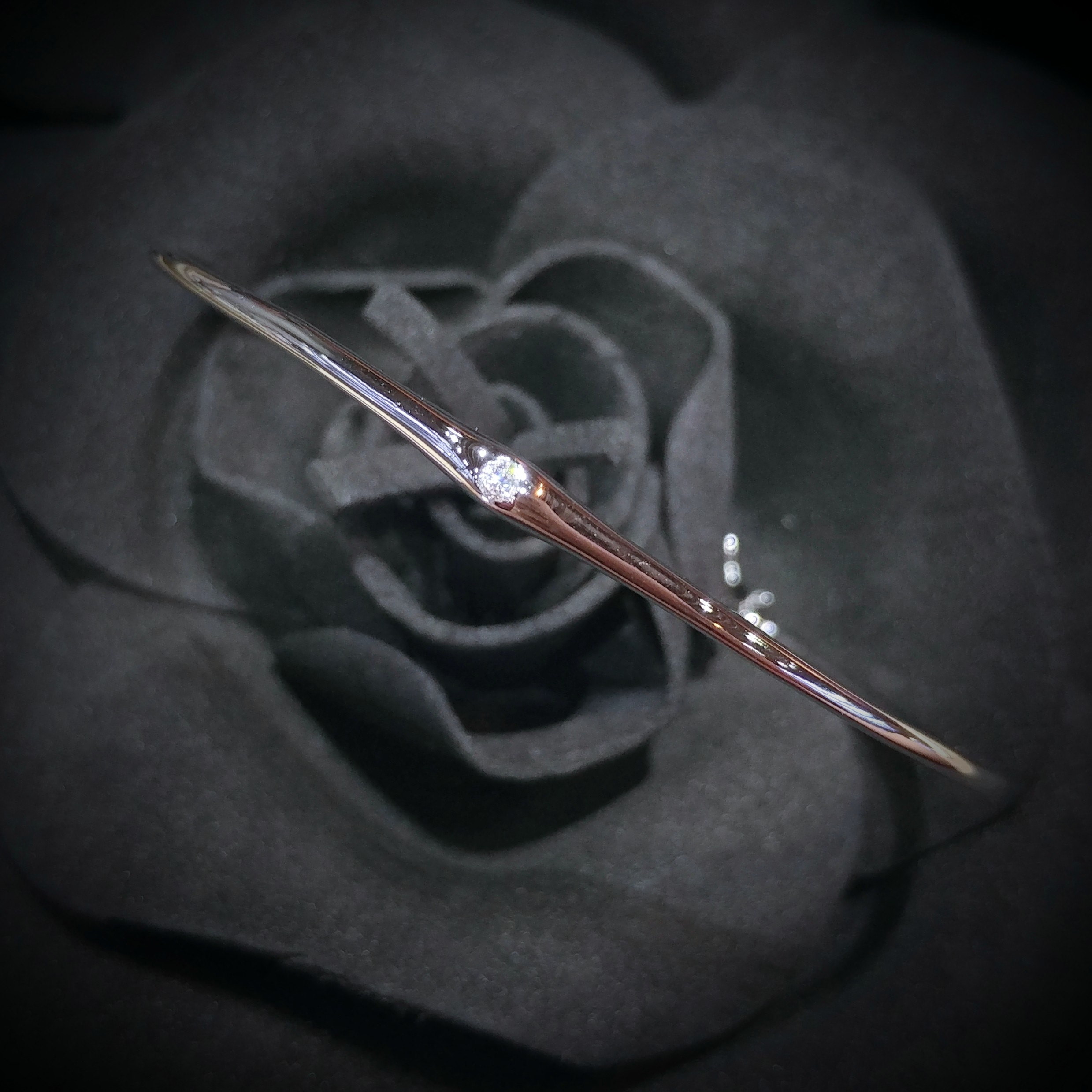 全新18K白金3份鑽石手鈪