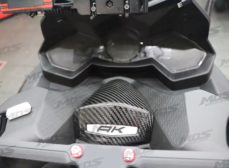 MOS AK550-碳纖維車手飾蓋