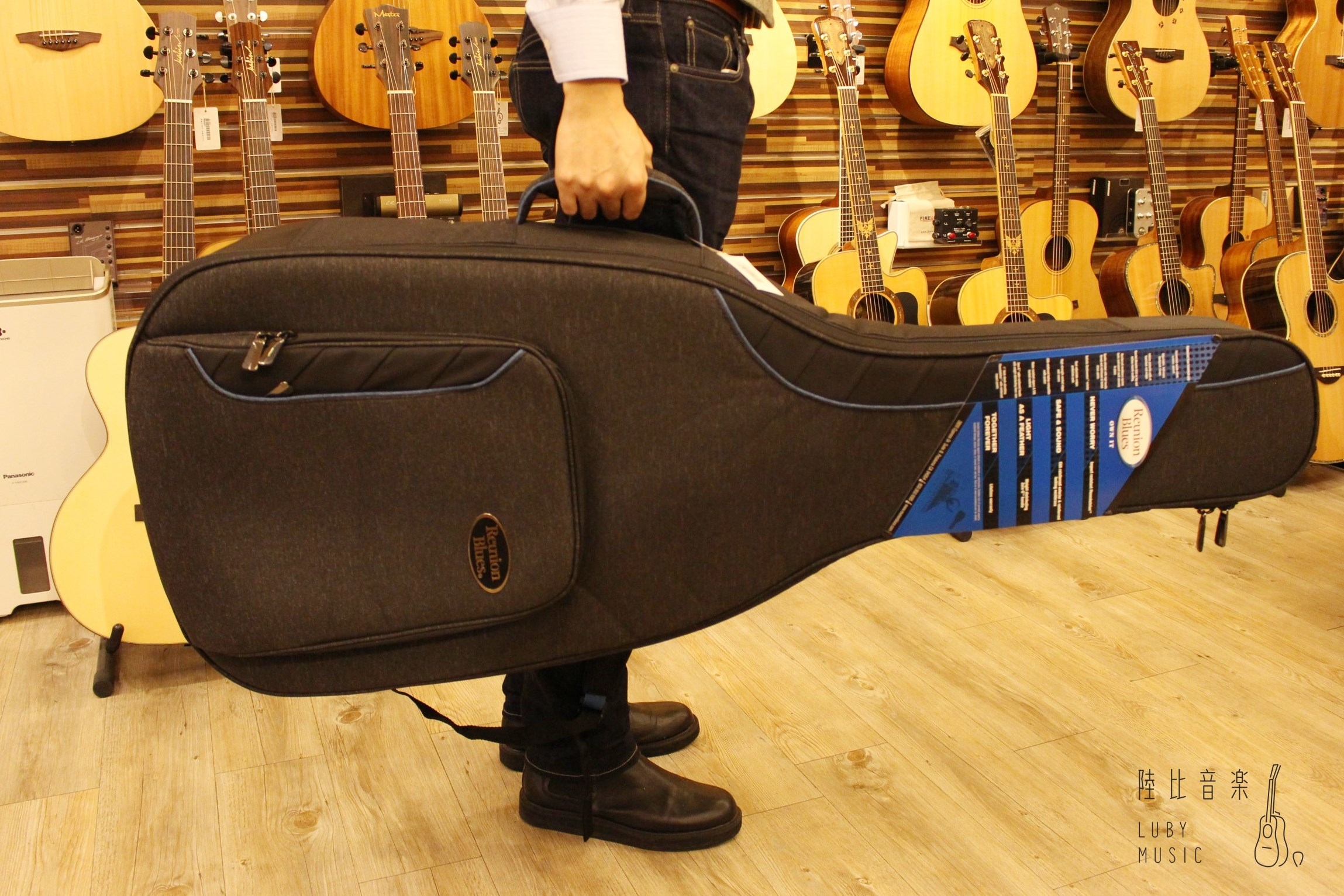 Blue Reunion Blues - RBC A2 Voyager 可裝39~41吋木吉他 保護性佳 真防水 第 5 張圖片｜三峽吉他 / Bass
