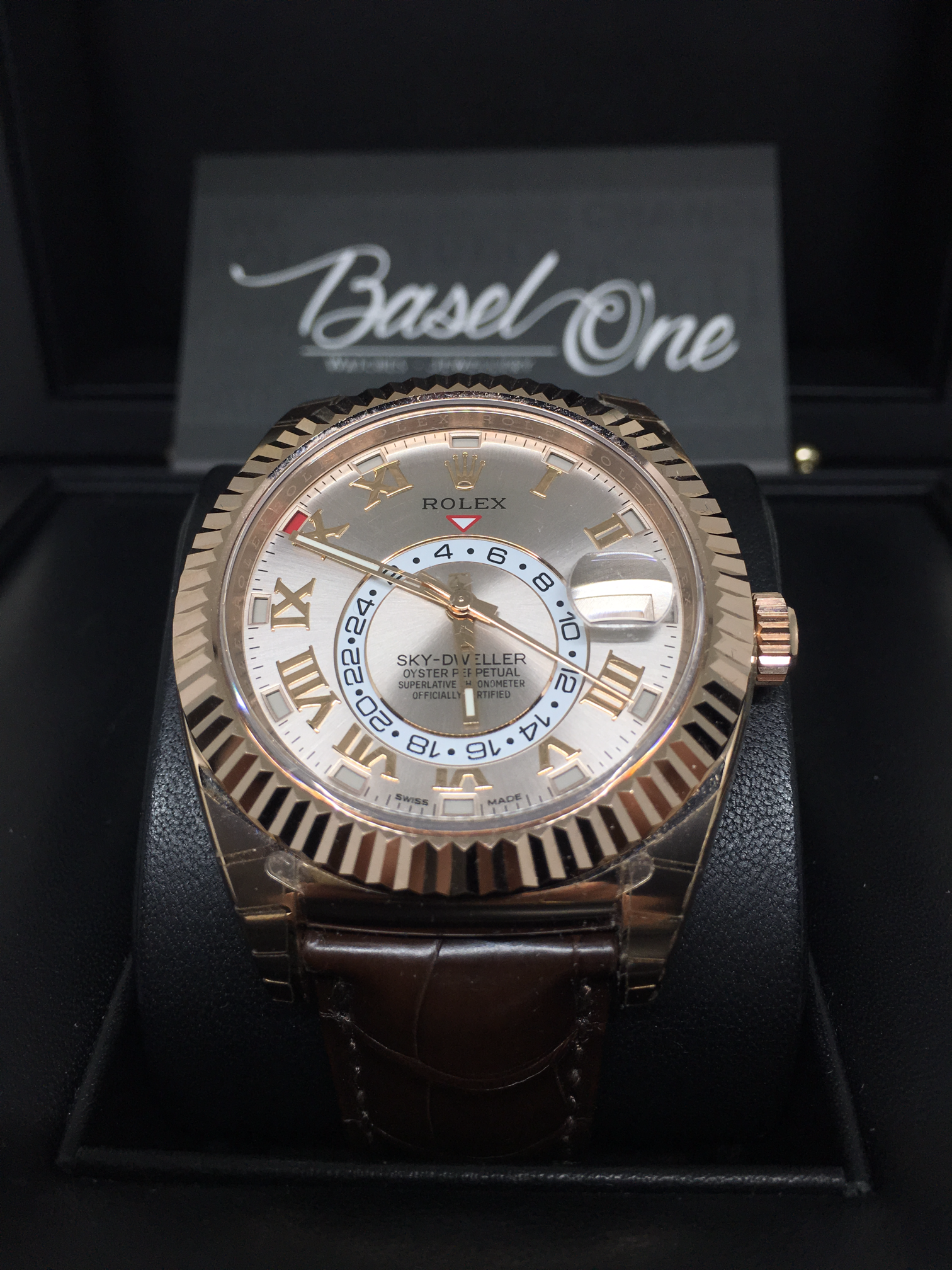 DISCONTINUED BRAND NEW ROLEX 326135 SKY-DWELLER ROSE GOLD PINK LEATHER