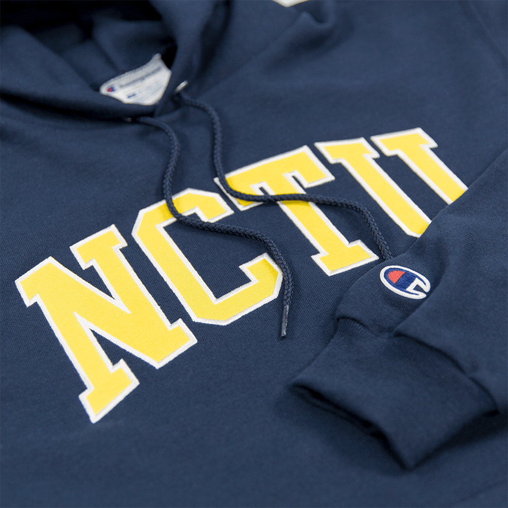 2024 NCTU DAY！Champion® 交通大學官方授權紀念帽T (海軍藍)【預購】