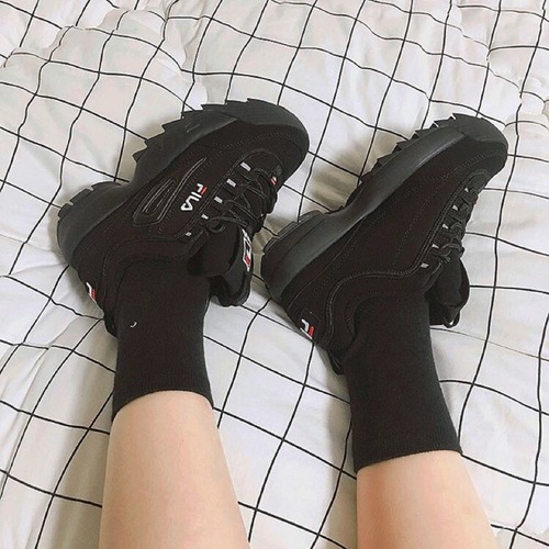 fila disruptor triple black