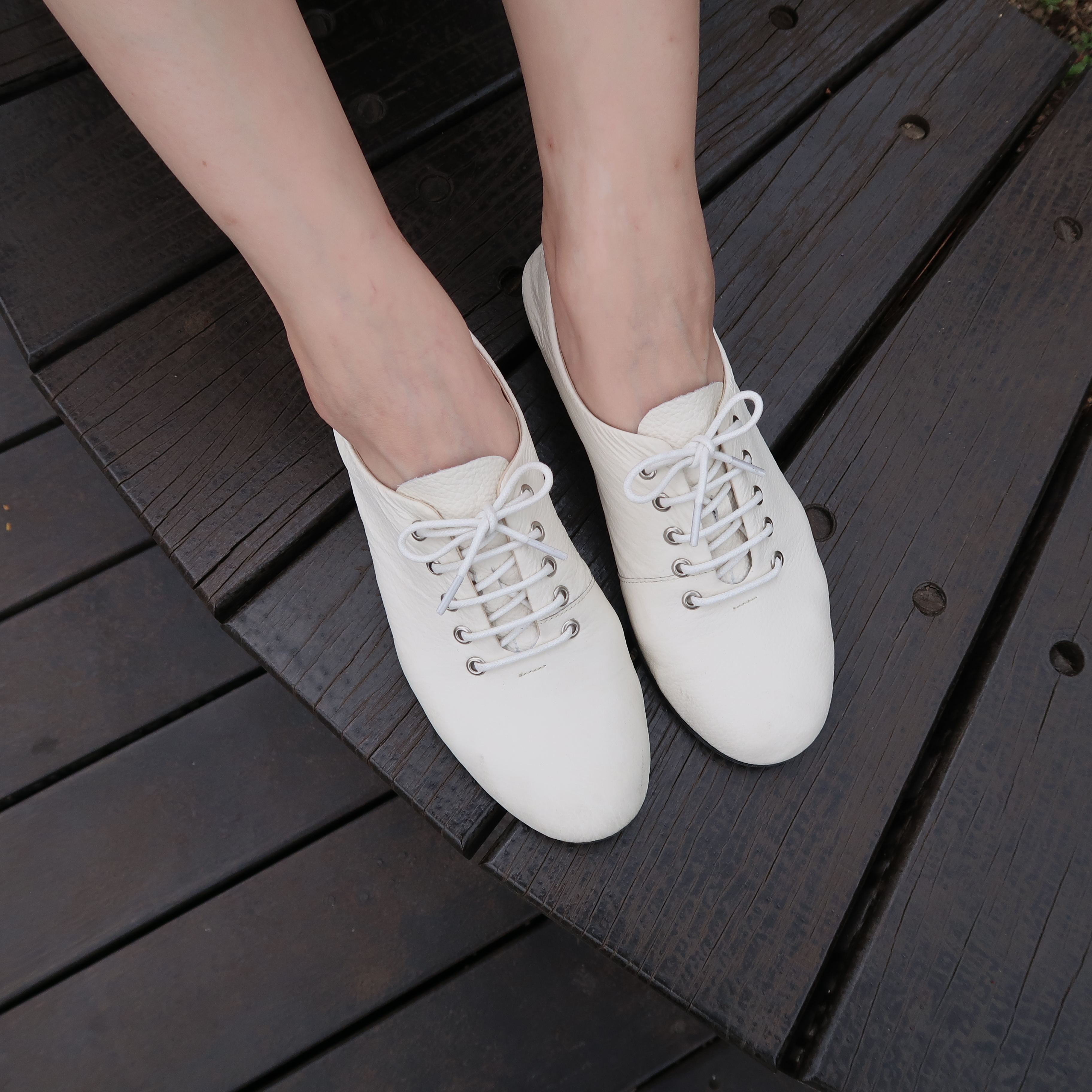 【草原上的少女】真皮牛皮平底小白鞋圓頭包鞋