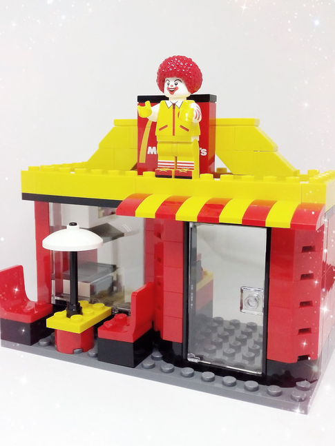 Lego Custom McBurger Cafe Set