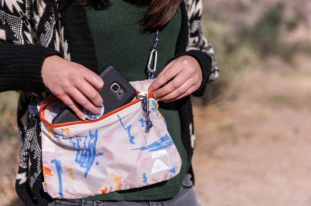 Poler BIGGIE STUFFABLE POUCH 遠足旅行輕便袋 /噴漆彩漾 (大)