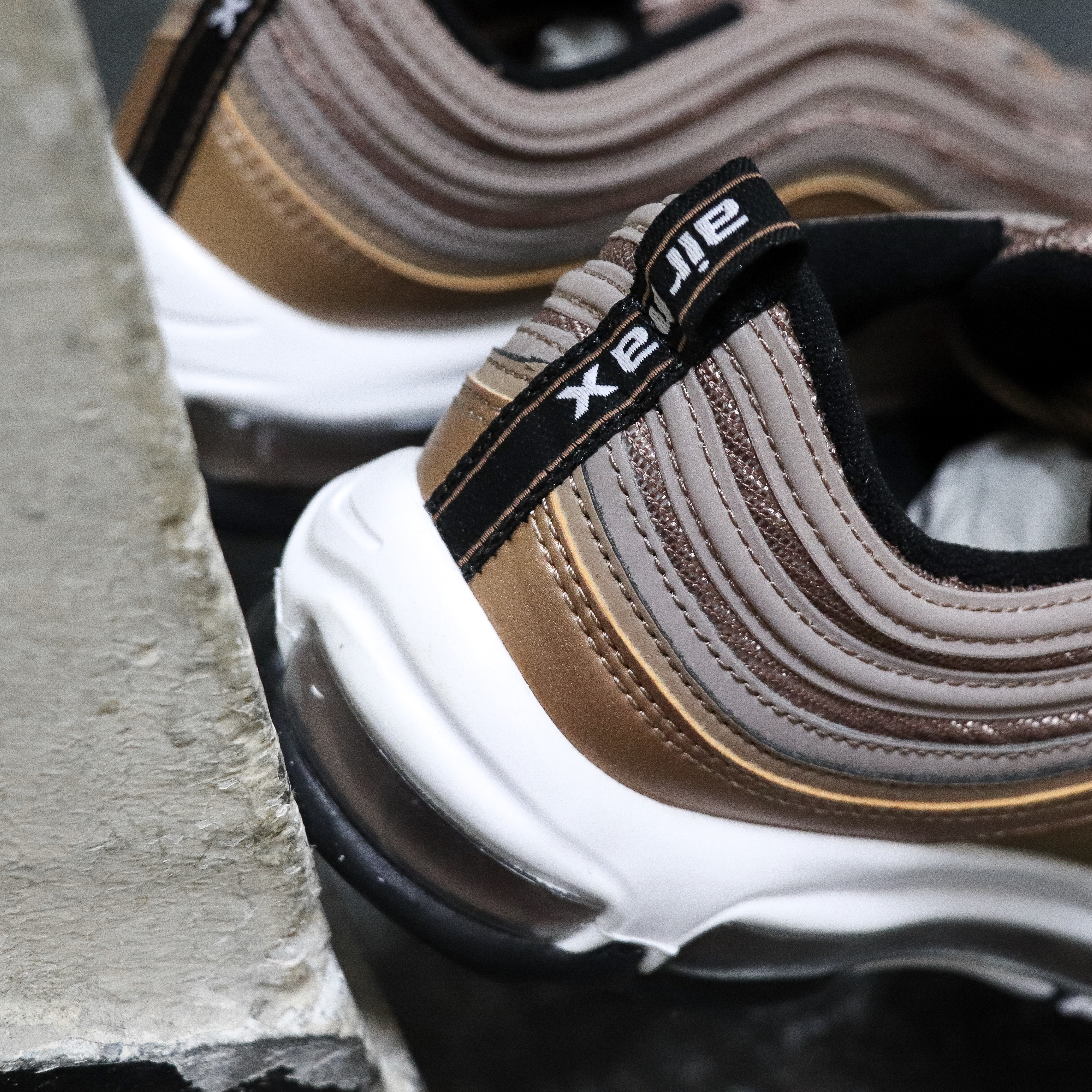 Nike Air Max 97 OG "Bronze" 921826-200