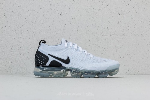 nike air vapormax flyknit 2 black and white