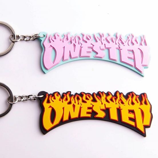 【一步】翻玩鑰匙圈