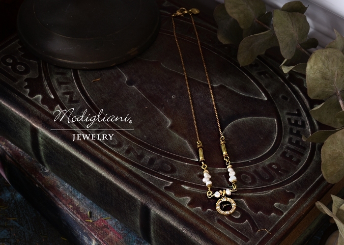 白玉舞光圓形項鍊