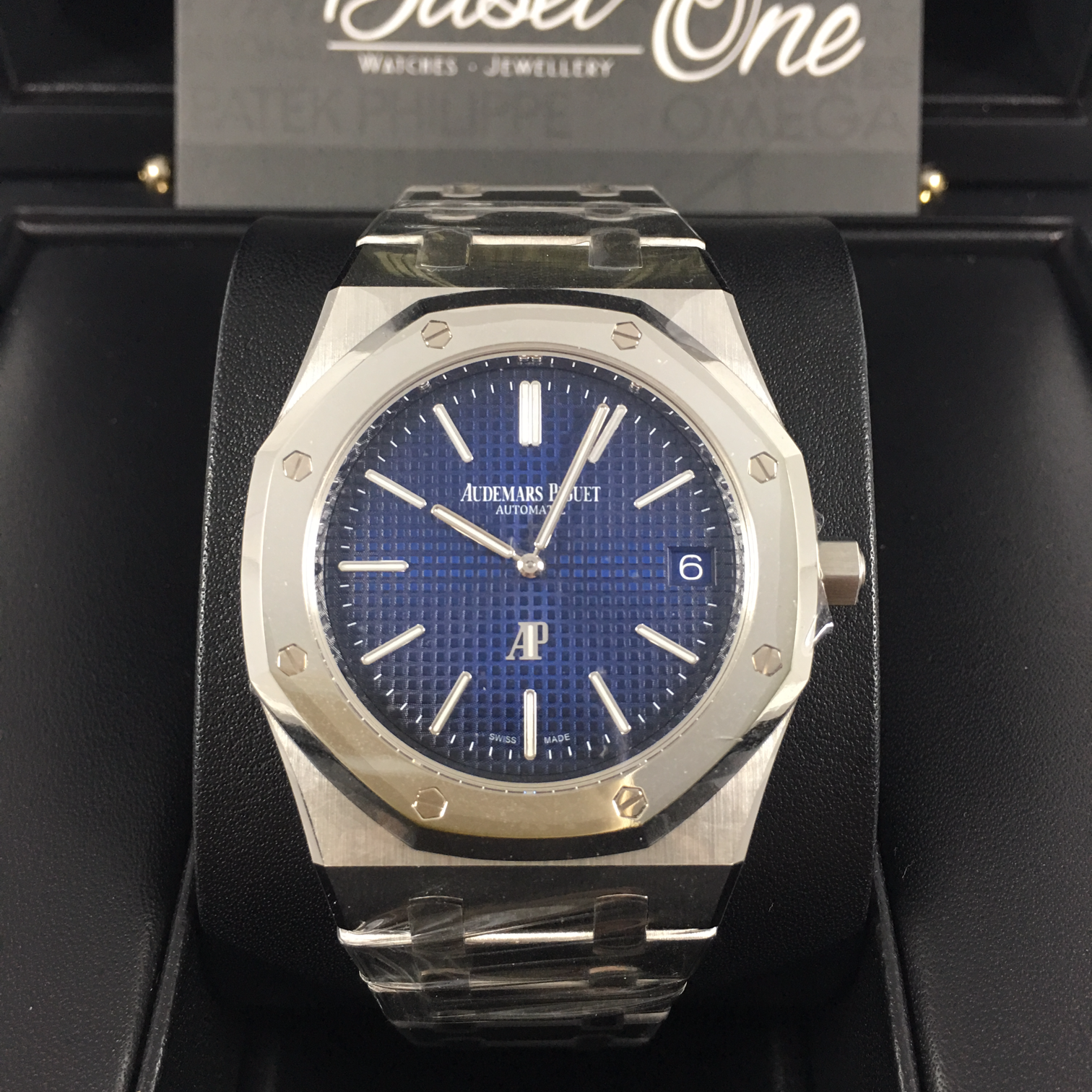 BRAND NEW AUDEMARS PIGUET 15202IP BLUE ROYAL OAK JUMBO EXTRA THIN limited 250 pcs
