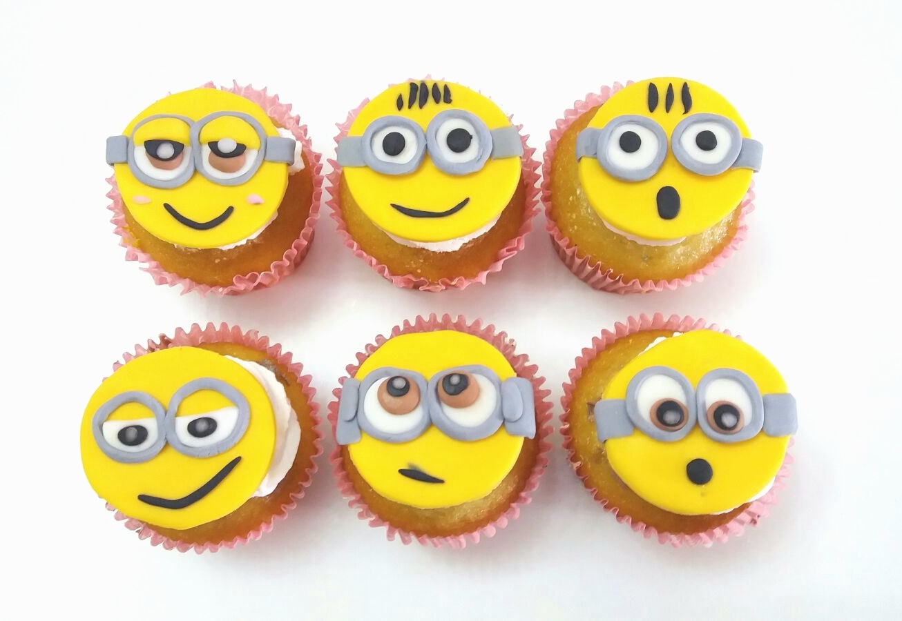 小小兵糖皮奶油霜杯子蛋糕