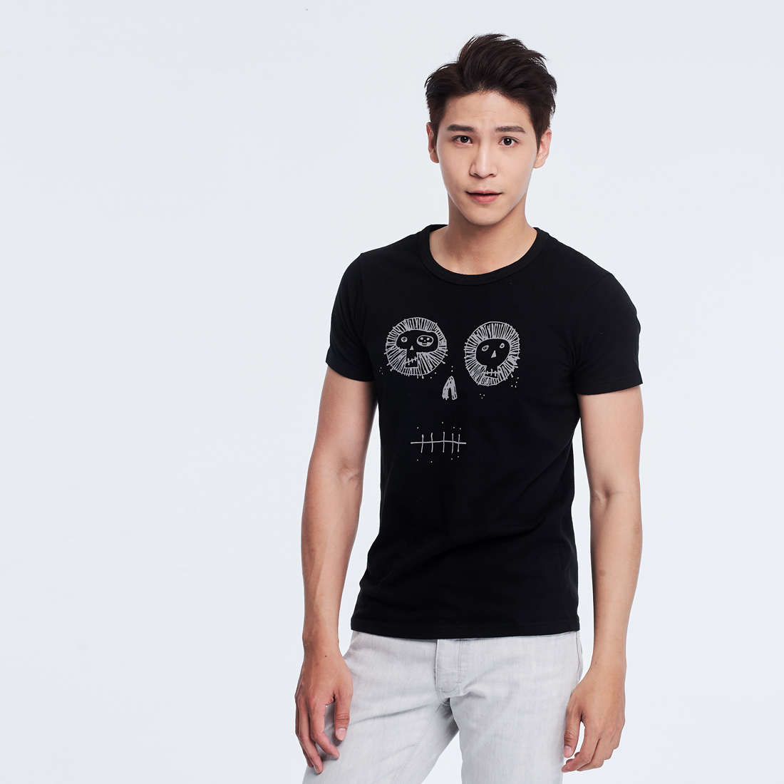 太空骷髏頭1號 短袖 蜜桃棉 男T 黑