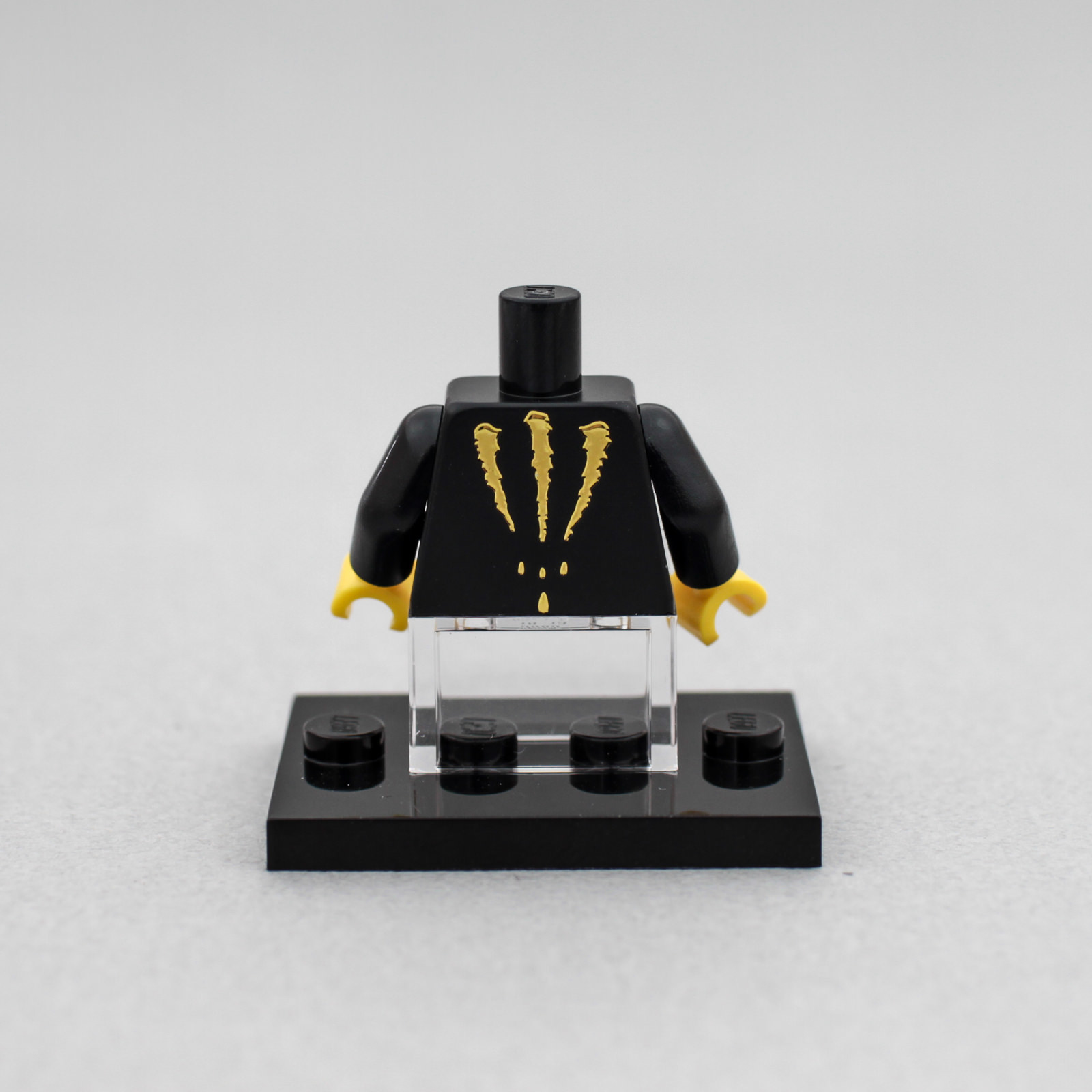 [樂宜樂] 抓痕 T-shirt (黑-6)