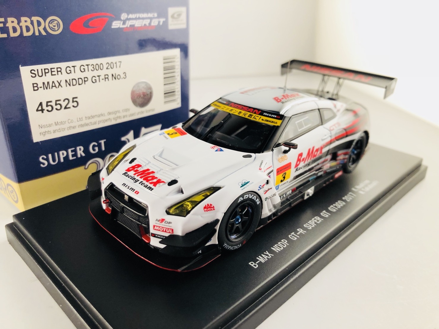 EBBRO 45525 B-MAX NDDP GT-R SUPER GT GT300 2017 No.3 1/43