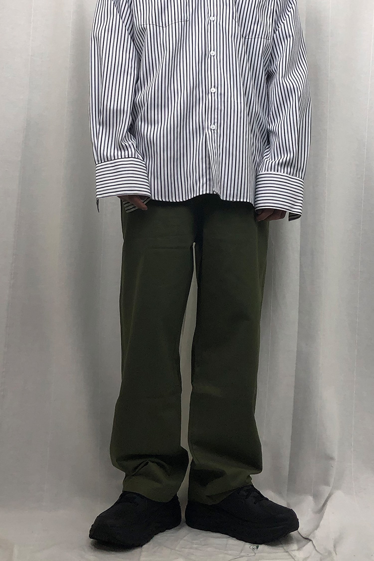 寬鬆直筒純棉工作休閒褲 / 軍綠 / 不提供退換貨