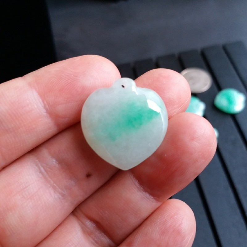 冰糯飄綠愛心吊墜, 天然翡翠A玉, 緬甸玉, Jade, Jadeite