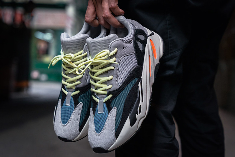 og grey yeezy 700