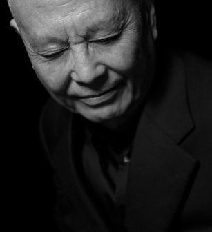 植村秀品牌歷史01