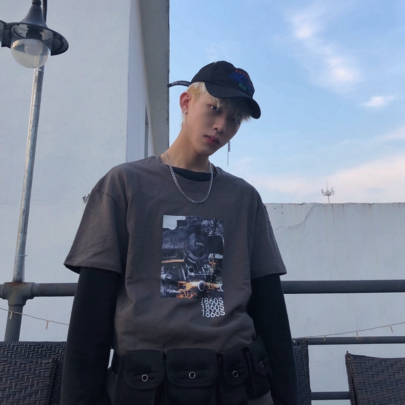 COMKISIC 工業革命印花短袖