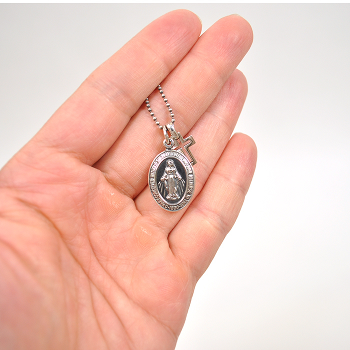 アクセサリー Silver Maria Locket with Silver Cross AMP Silver Maria Locket with Silver Cross 2AH-181