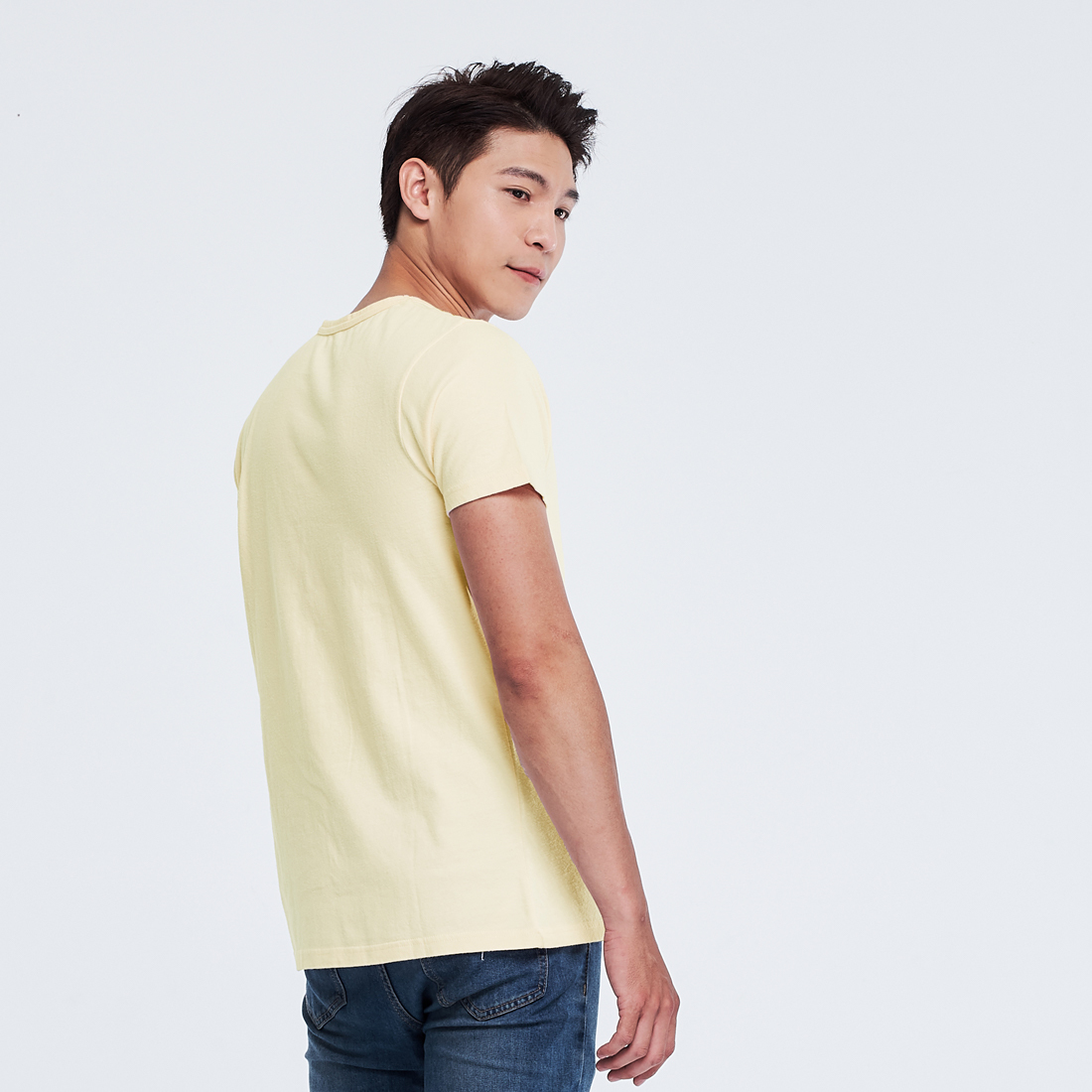 簡單素面圓領短袖蜜桃棉男T/鵝黃